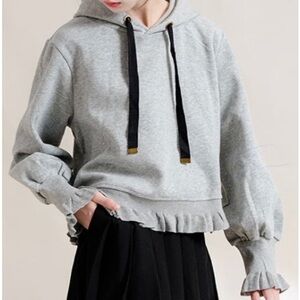 Cropped sweater Top with Hood and cuff detailing
